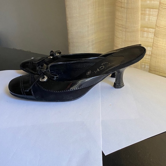 Chanel black leather patent mules heels slip on in slides 35.5 SANDALS pumps - Picture 5 of 9
